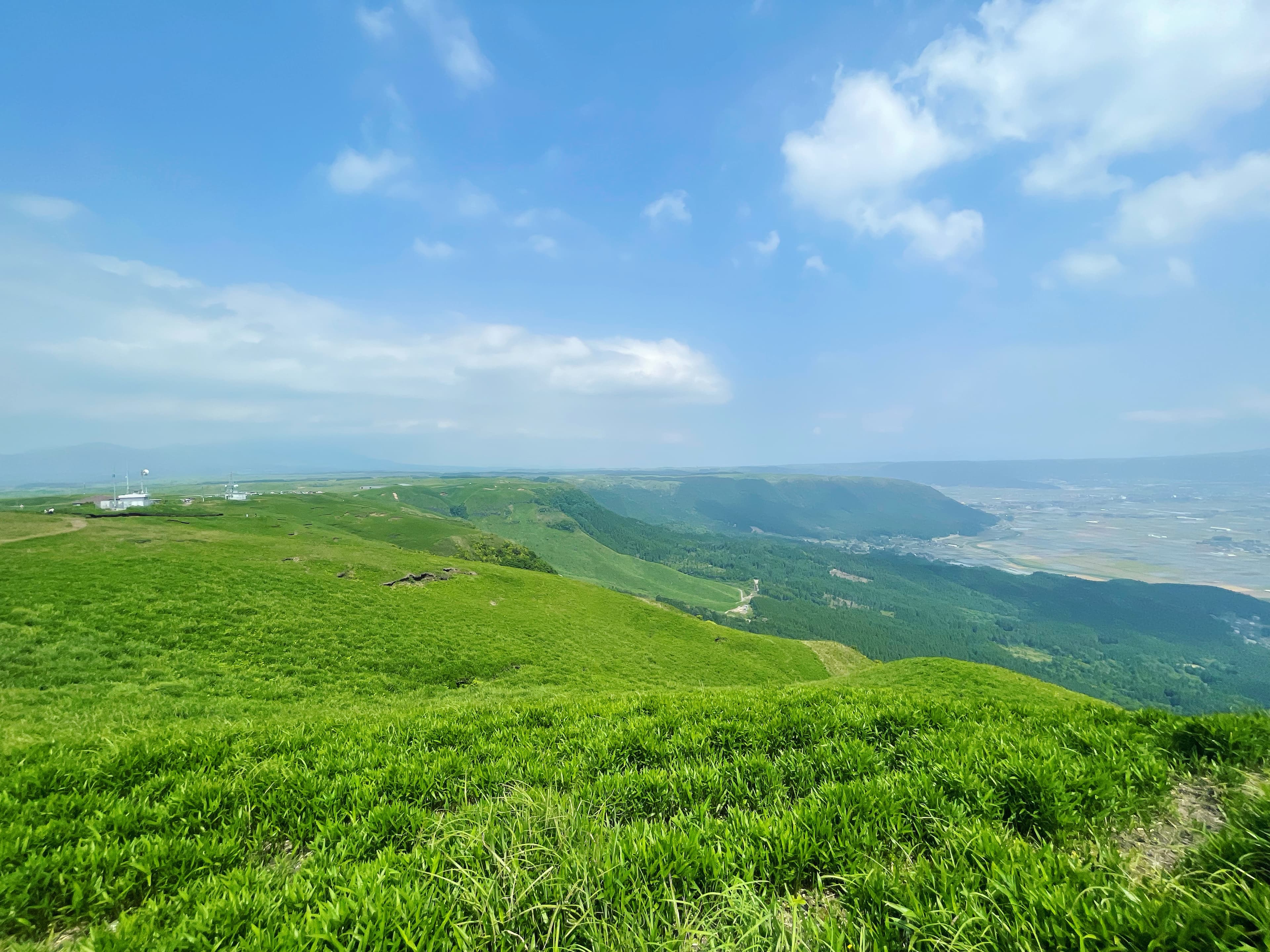 阿蘇ミルクロードの風景 1