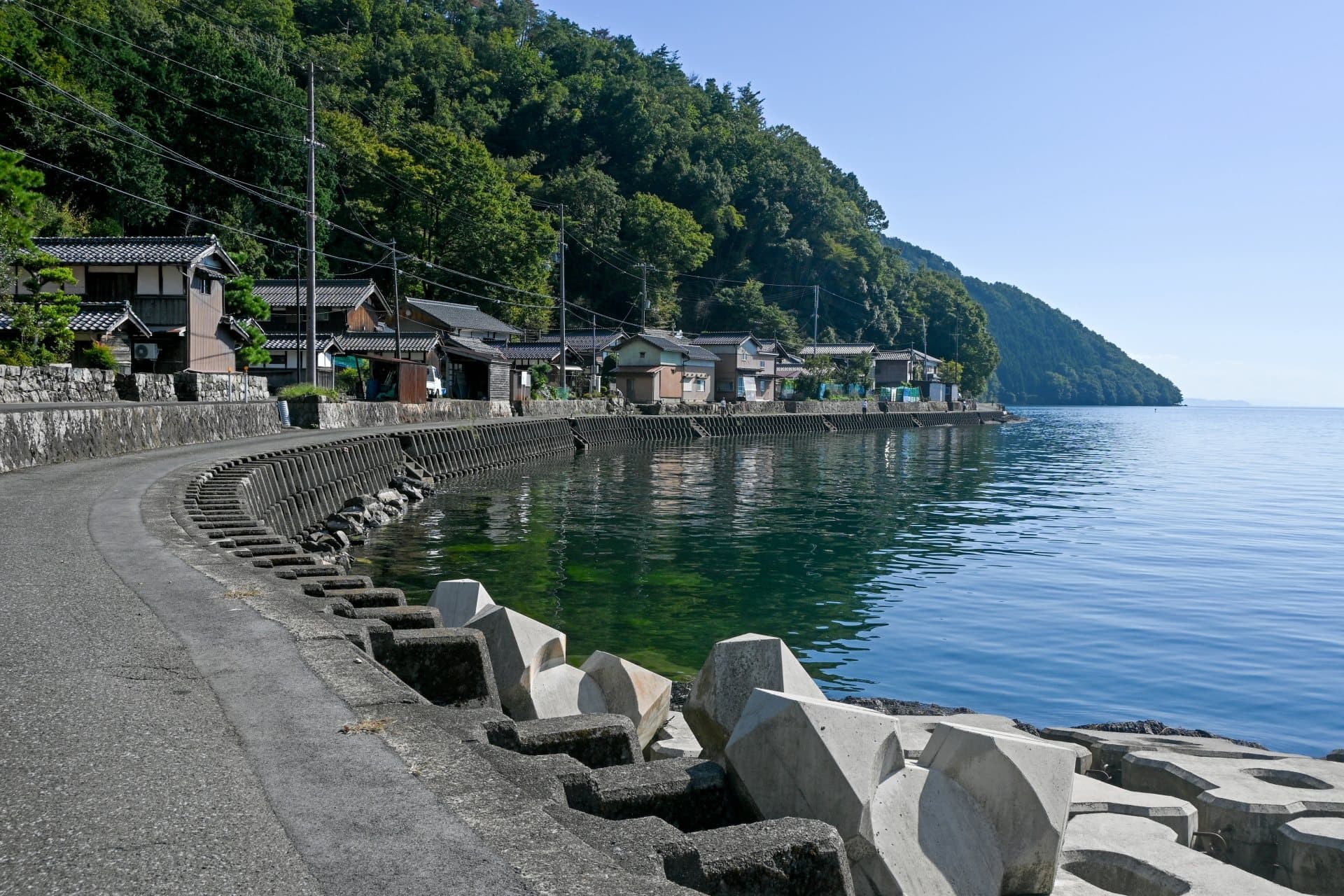 菅浦の湖岸集落