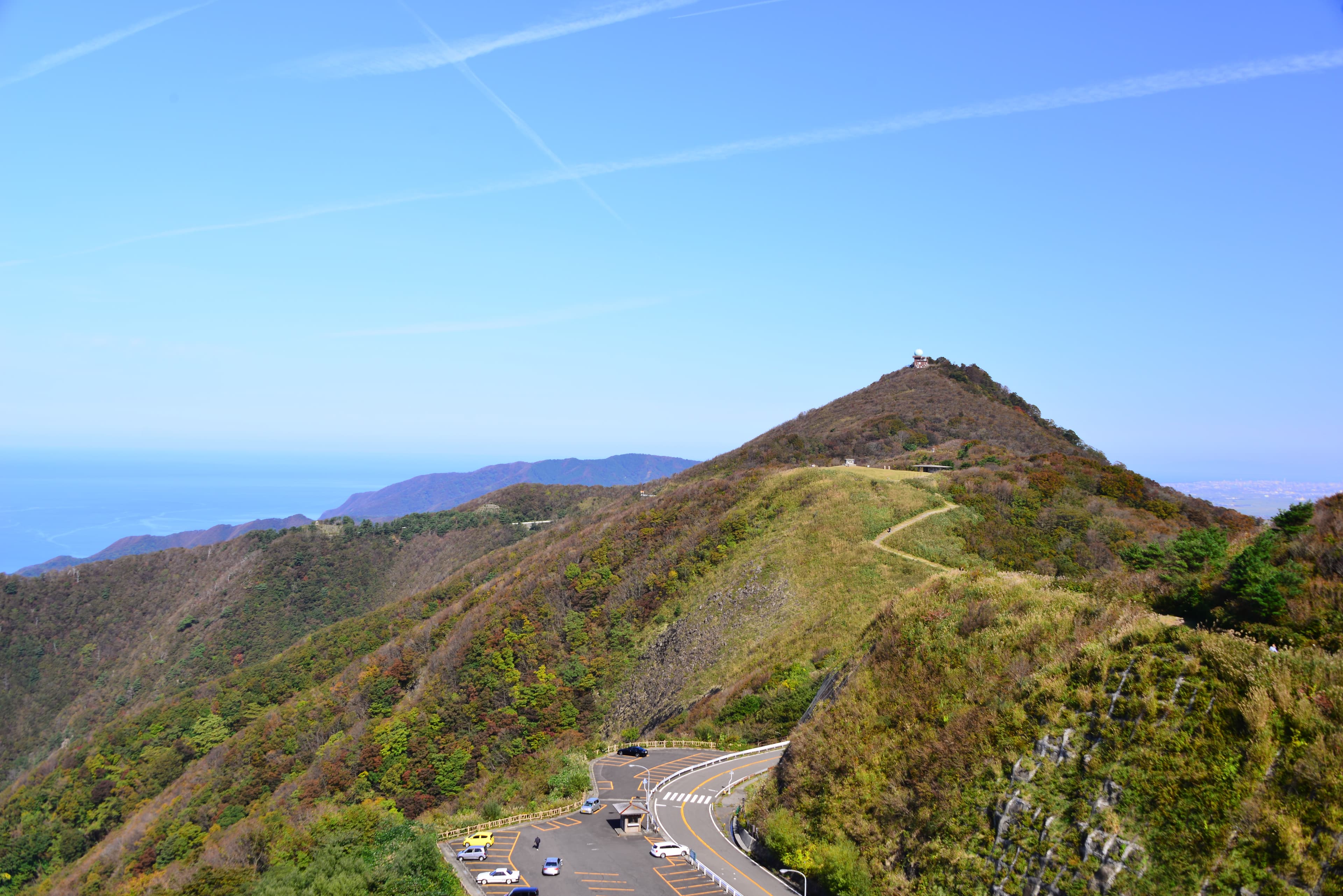 弥彦山頂